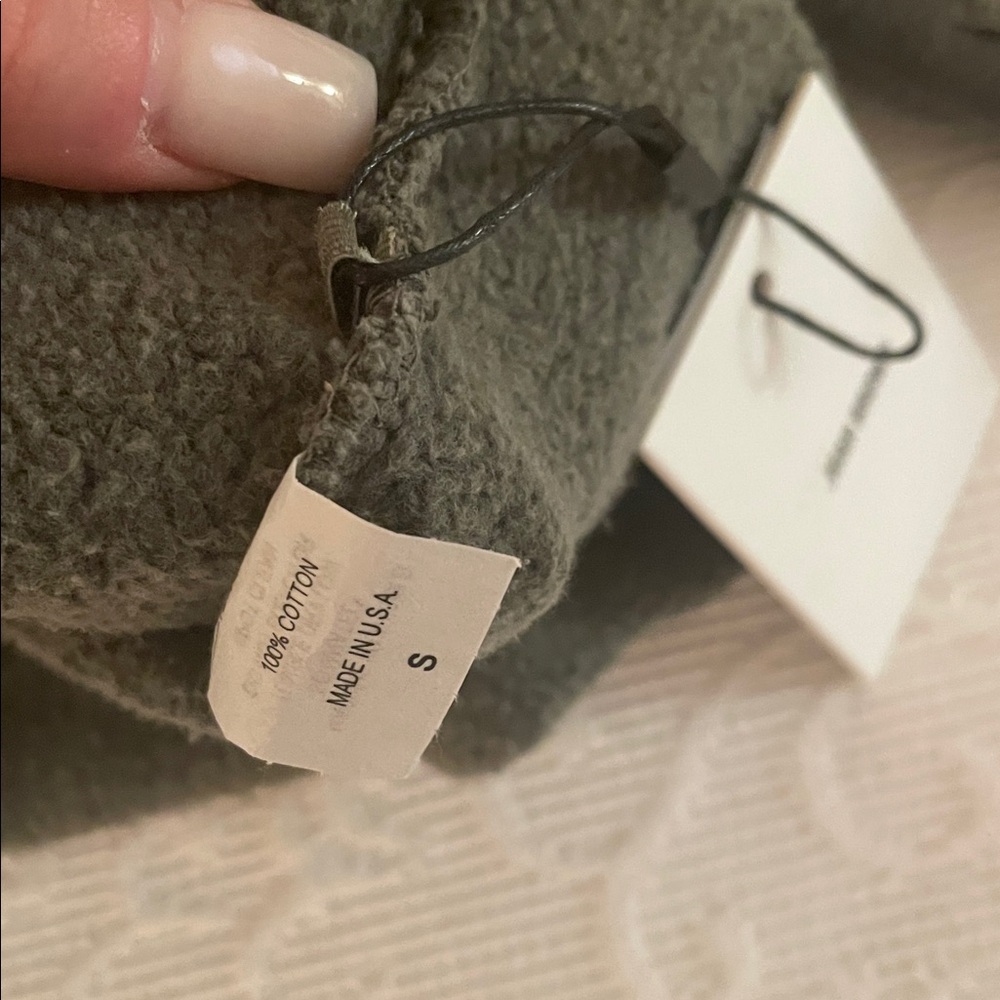 Joah Brown SLOUCHY PULLOVER SWEATSHIRT in small,
Color sage green - Picture 7 of 8